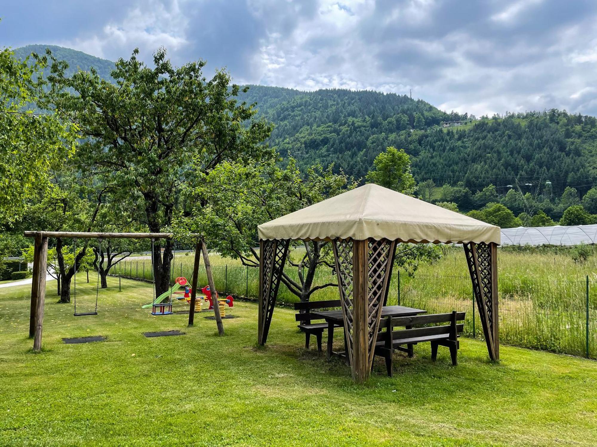 Residence Zecchini Tiarno di Sotto Zewnętrze zdjęcie